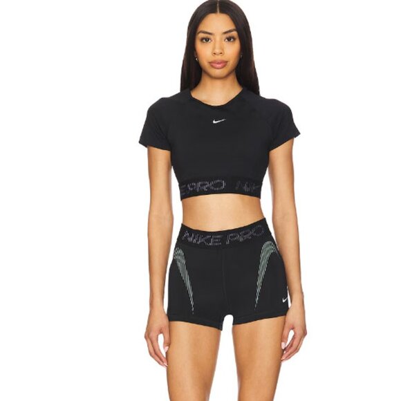 Nike Dri-FIT Cropped Graphic Short Sleeve Top - Picture 2 of 9